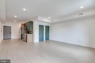 Building Photo - 2516 N 6th St