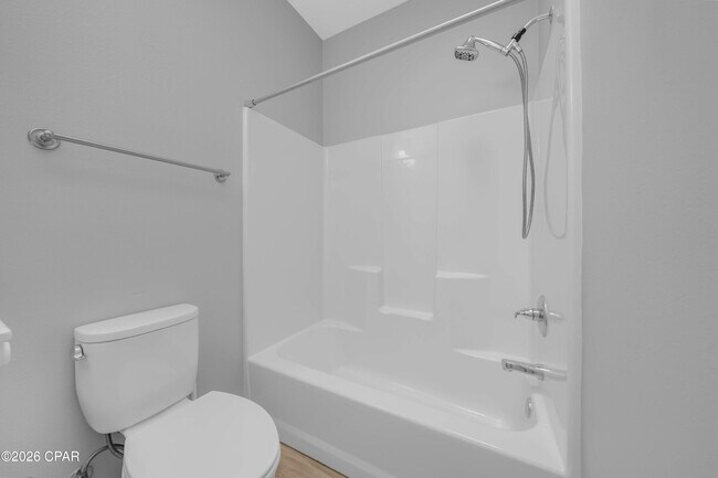 Building Photo - 125 Fernwood St