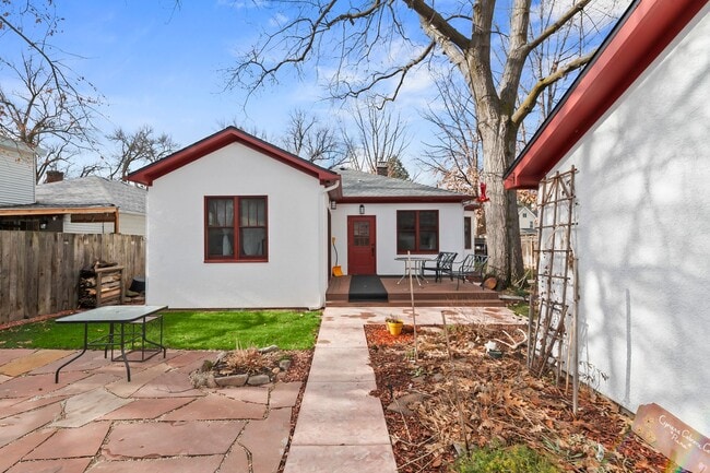 Building Photo - 1414 N 15th St