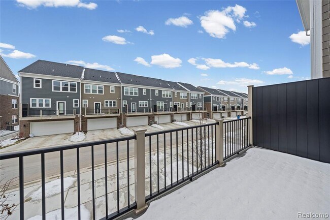 Building Photo - 43071 Atwood Ave