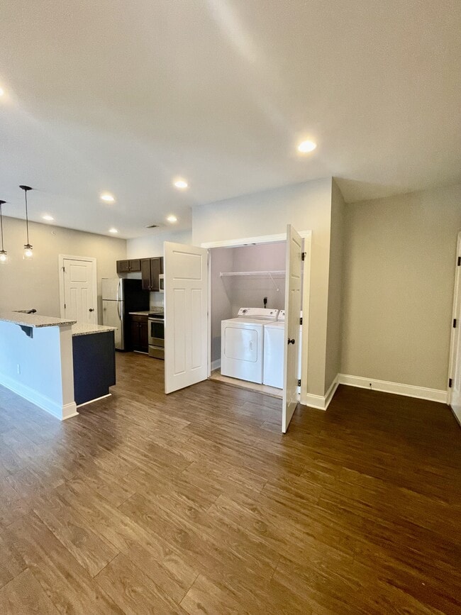 Building Photo - 100 Portico Street