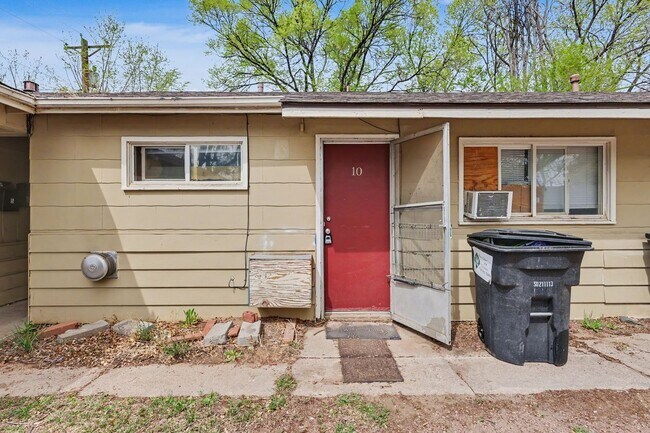 Building Photo - 207 N Santa Fe Ave