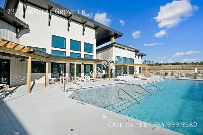 Building Photo - 732 Longleaf Grv Ln