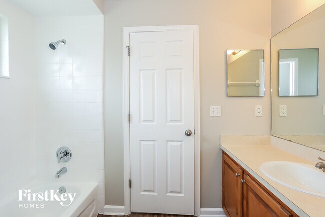 Building Photo - 2767 Samara Ct