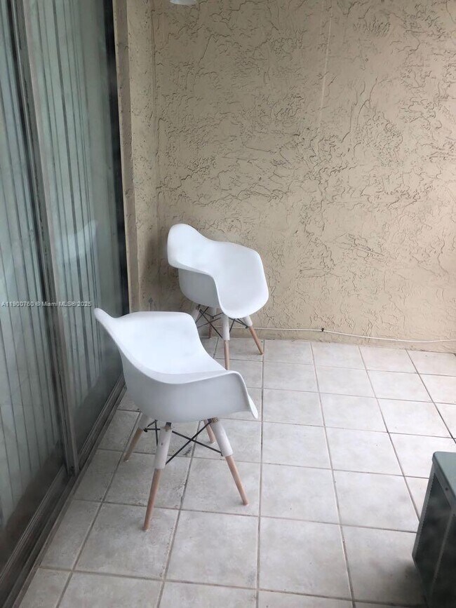 Primary Photo - 2903 N Miami Beach Blvd