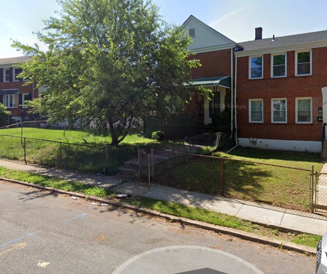 Building Photo - 4048 Edgewood Rd