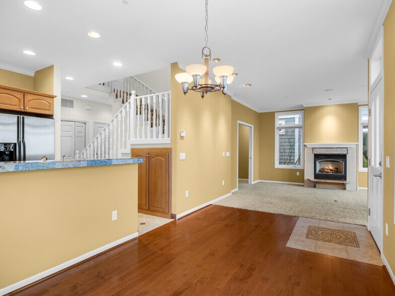 Building Photo - 2889 Mill Pond Ln