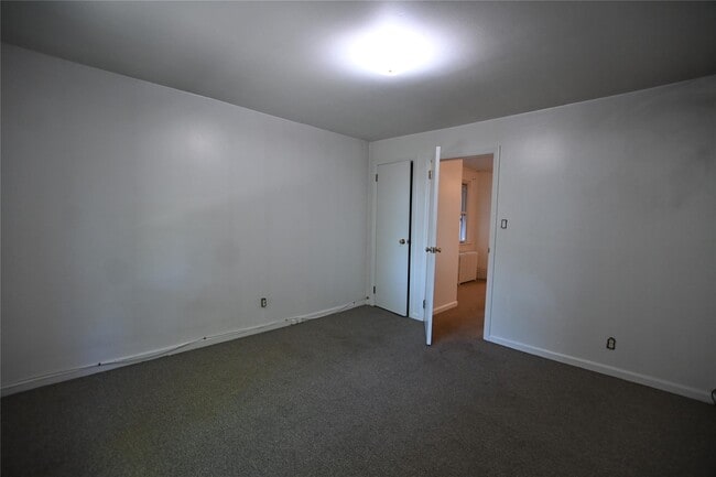 Building Photo - 1328 Rte 9W