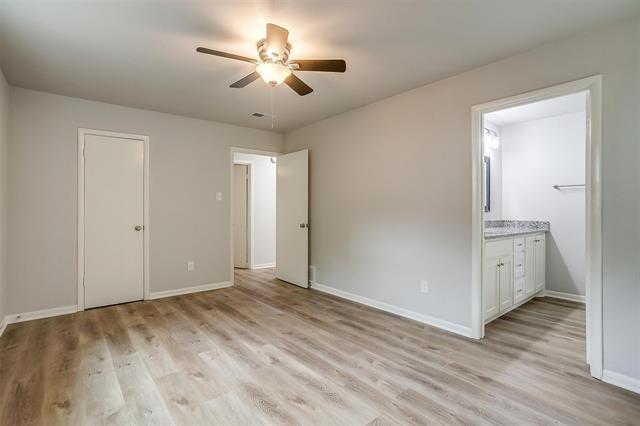 Building Photo - 144 NW Suzanne Terrace