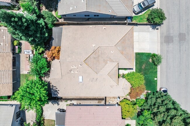 Building Photo - 1789 E Ticonderoga Dr