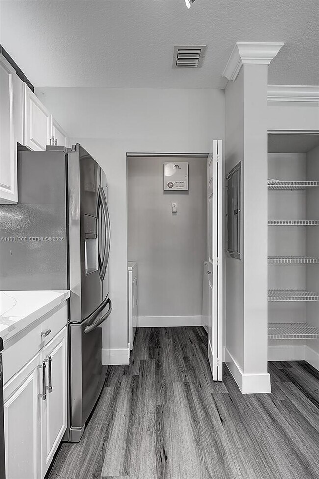 Building Photo - 4700 SW 160th Ave