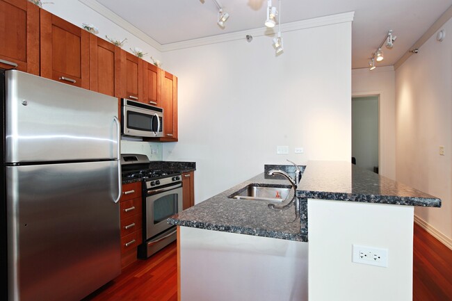 Building Photo - 170 W Polk St