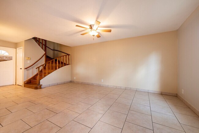 Building Photo - 1240 NW 6th Ave