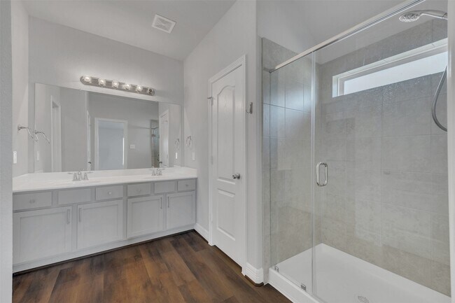 Building Photo - 22642 Rosebush Hl Rd