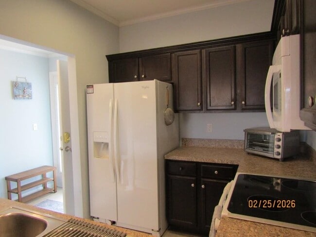 Building Photo - 144 Scotch Broom Dr