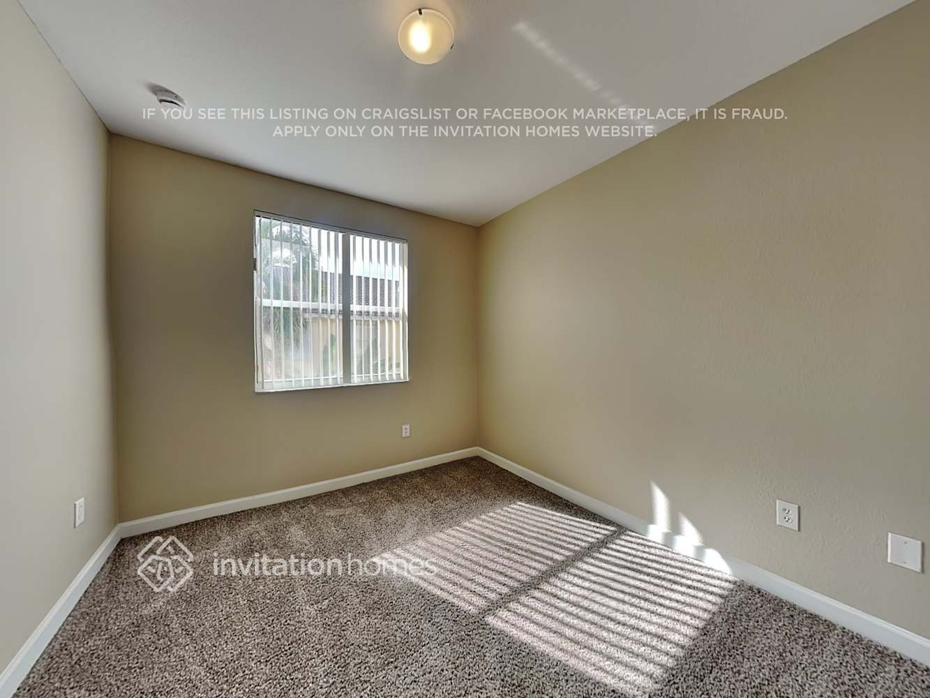 Building Photo - 15050 SW 9th Terrace