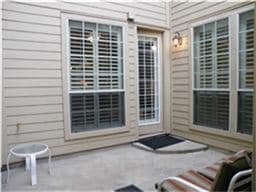 Building Photo - 1044 Memorial Village Dr