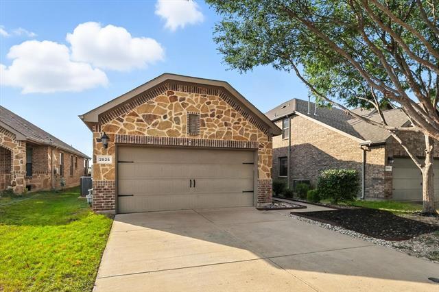 Building Photo - 2825 Houston Wood Dr