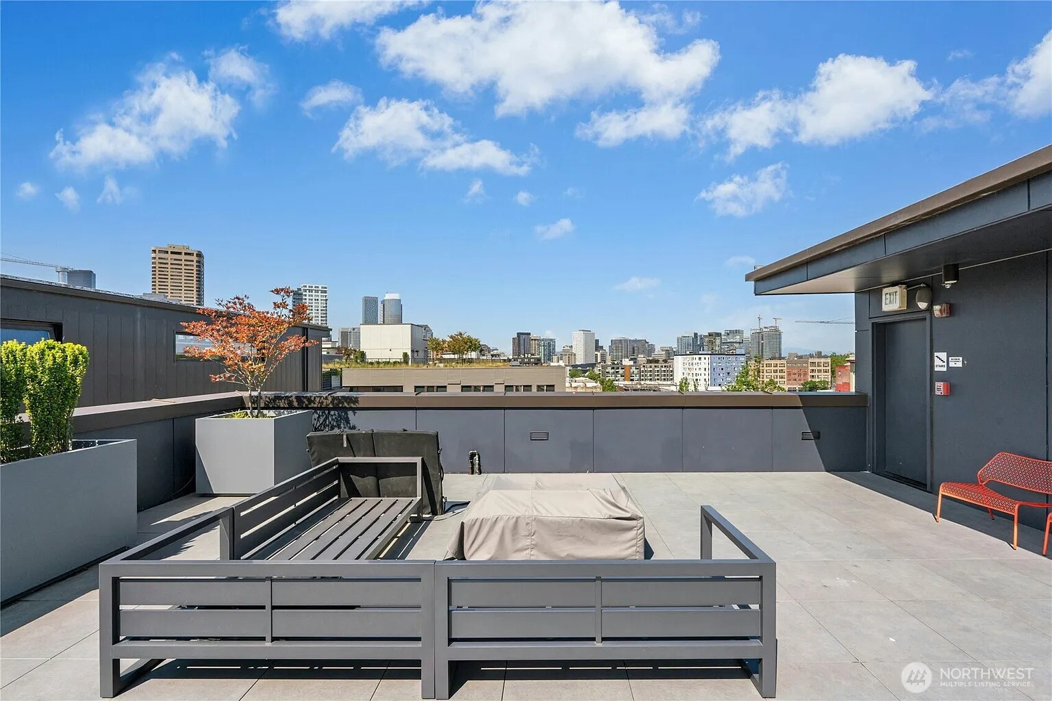 Building Photo - 1111 E Pike St