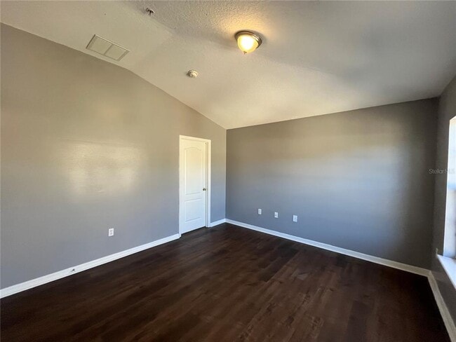 Building Photo - 7125 Red Lantern Dr