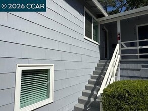 Building Photo - 1502 Carmel Dr