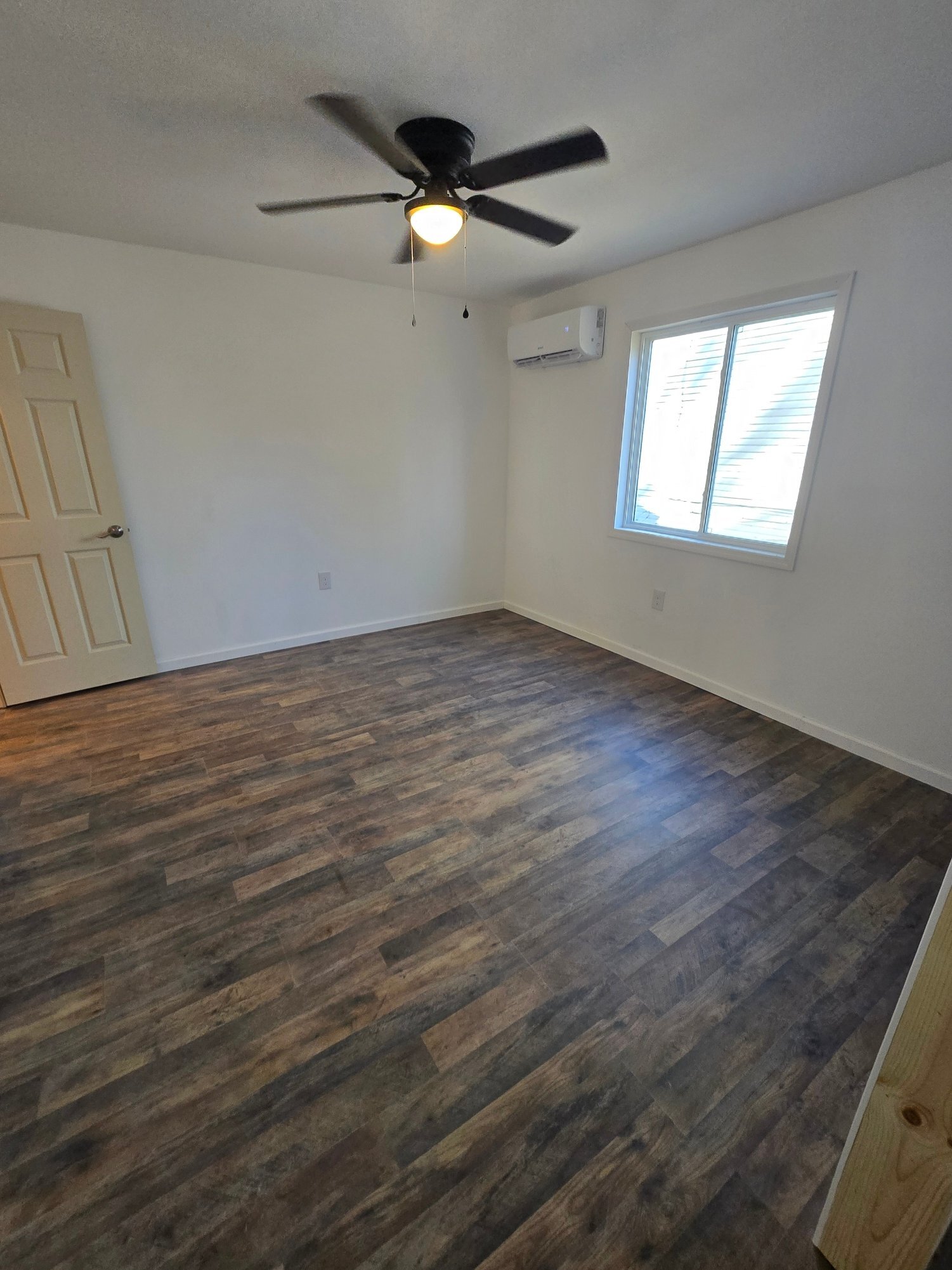 Building Photo - 113 Lashmet Dr