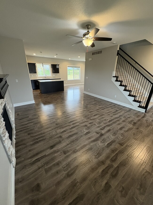 Building Photo - 16314 Springbrook Trl