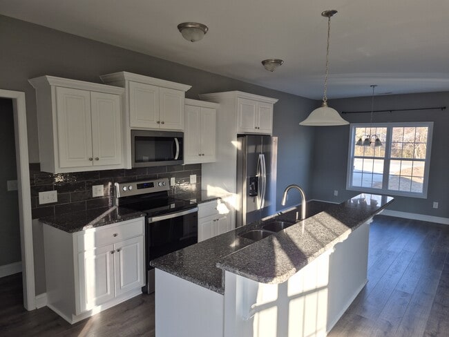 Building Photo - 1713 N Carolina St