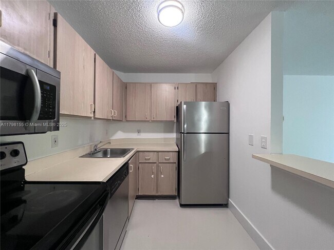 Building Photo - 10733 Cleary Blvd