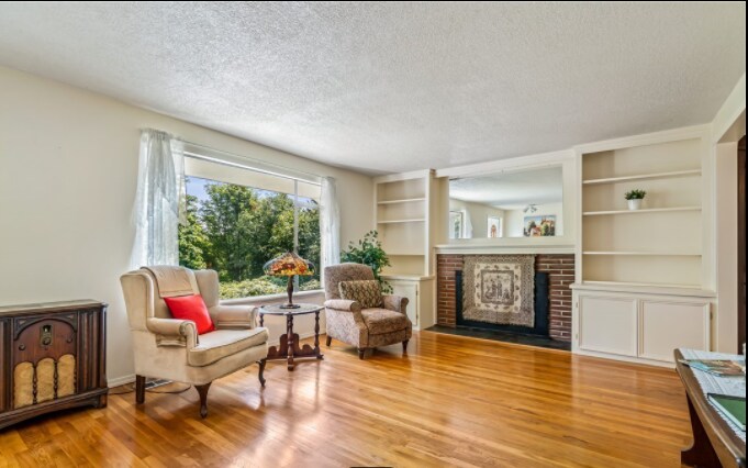 Primary Photo - 523 SW 160th St