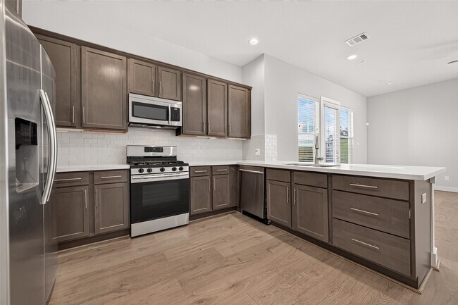 Building Photo - 8802 Hollister Pine Ct