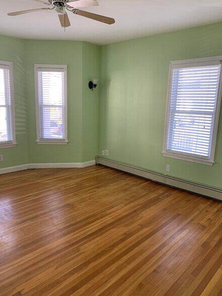 Building Photo - 6 Eliot St