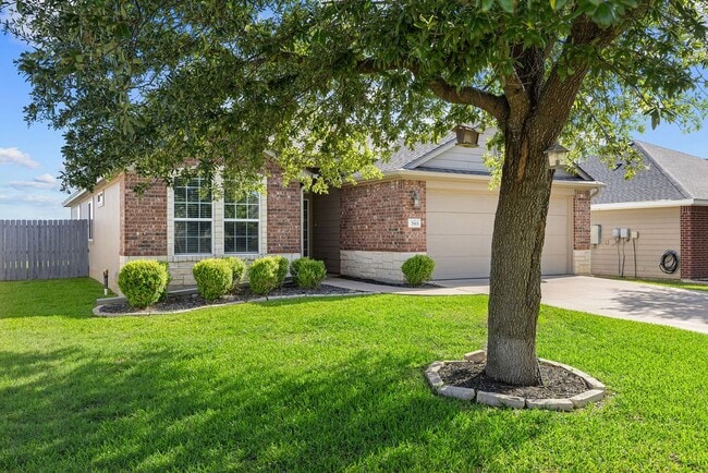 Building Photo - 7915 Redbrush