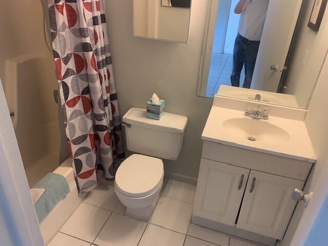 Building Photo - 303 SW 77th Ter