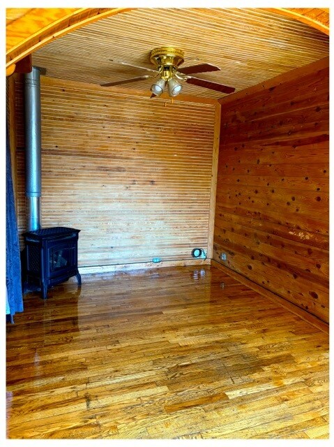 Living Space - 416 S Leroux St