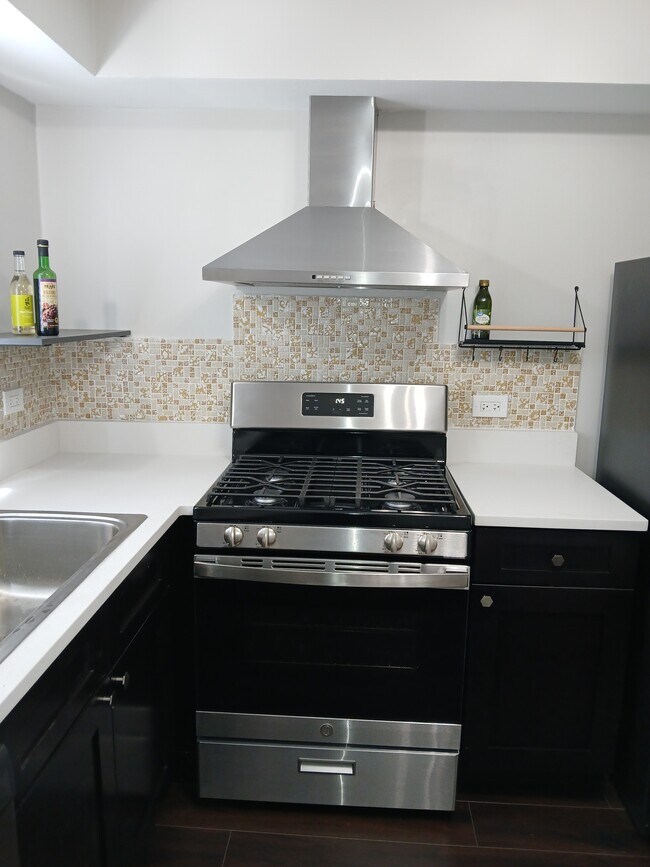 Kitchen - 15820 Orlan Brook Dr