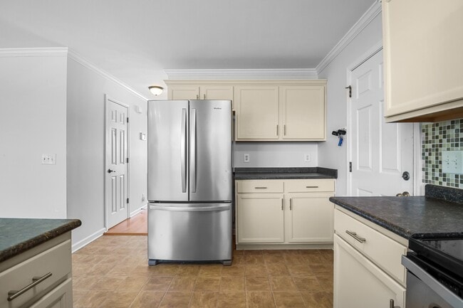 Building Photo - 1213 Channelview Dr