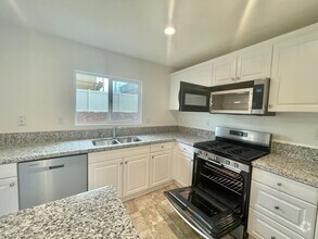 Building Photo - Lot28_7517 Citrusmoon Ct