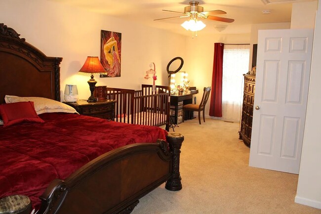 Building Photo - 42 Mullens Cir