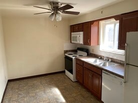 Building Photo - 155 Morningside Ct