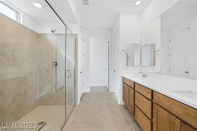 Building Photo - 10 Sun Lily Ln