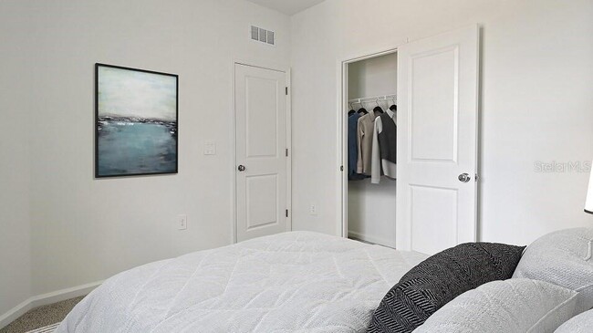 Building Photo - 2975 Maloof Dr