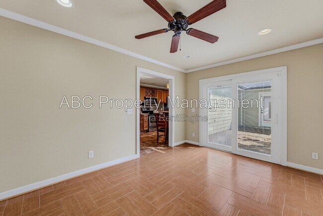 Building Photo - 911 Eicher Ave