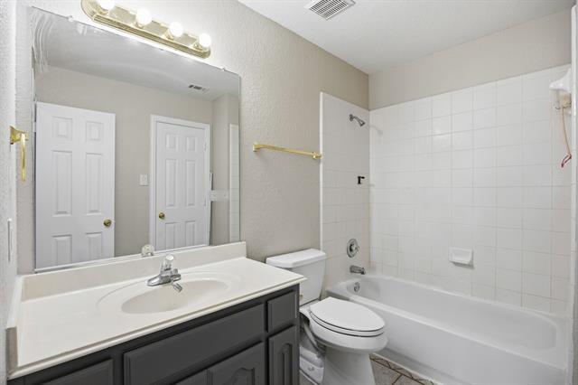 Building Photo - 1904 Meera Ln