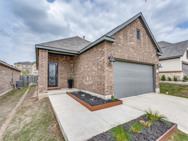 Building Photo - 281 Satsuma Dr