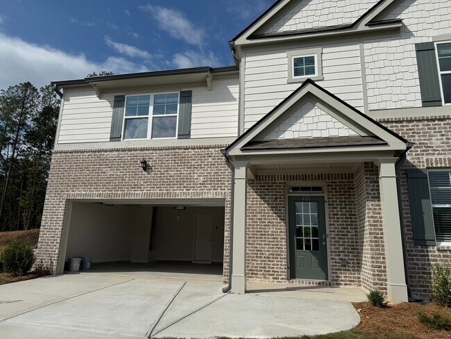 Building Photo - 121 Landsdowne Way SE