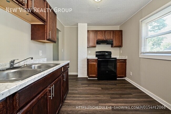 Building Photo - 3516 Jonquil St