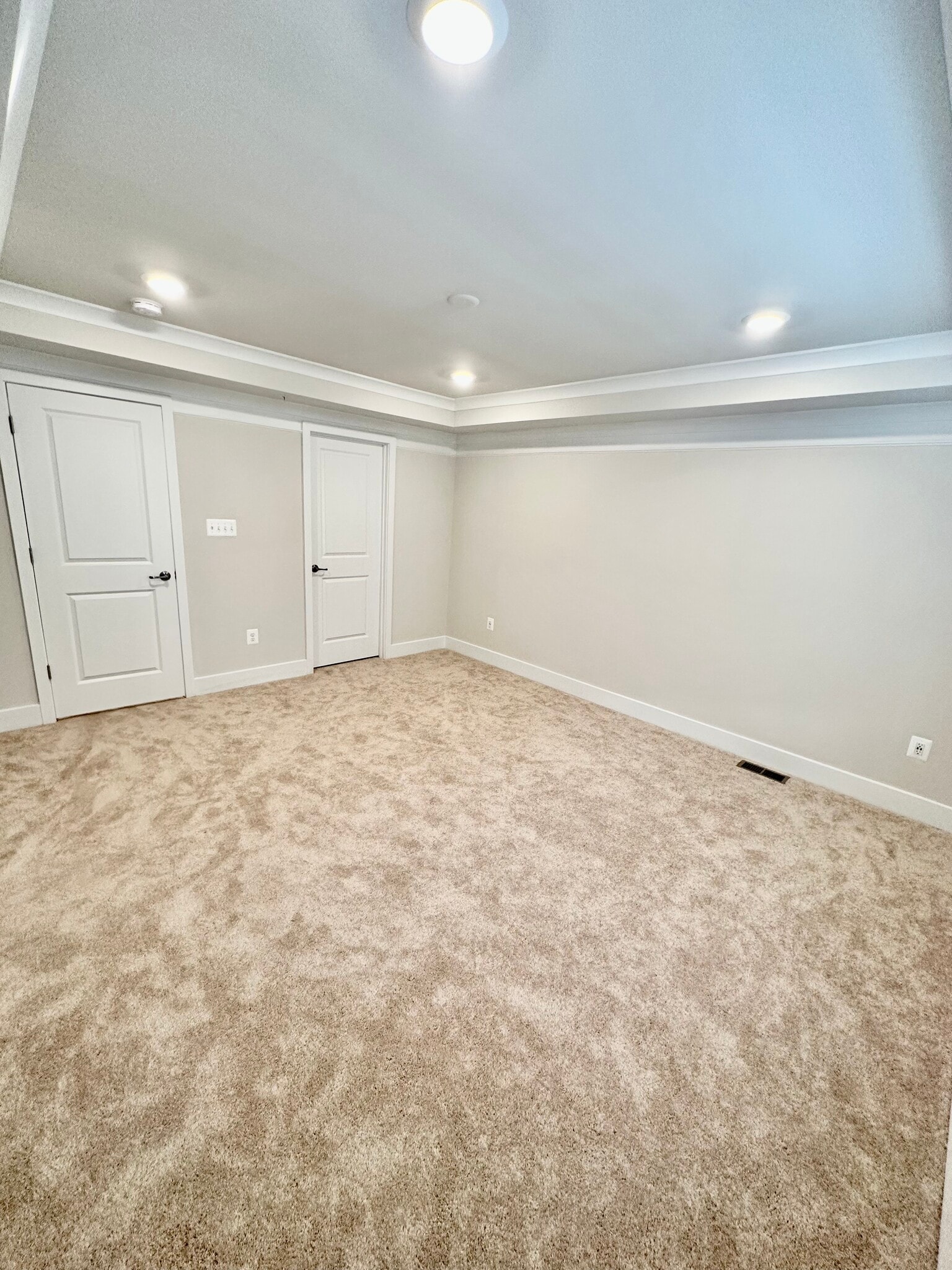 Building Photo - 828 Teacher Mitchell Rd