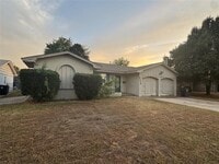 Building Photo - 8224 NW 28th Terrace