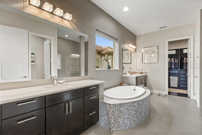 Building Photo - 3967 Equine Cove